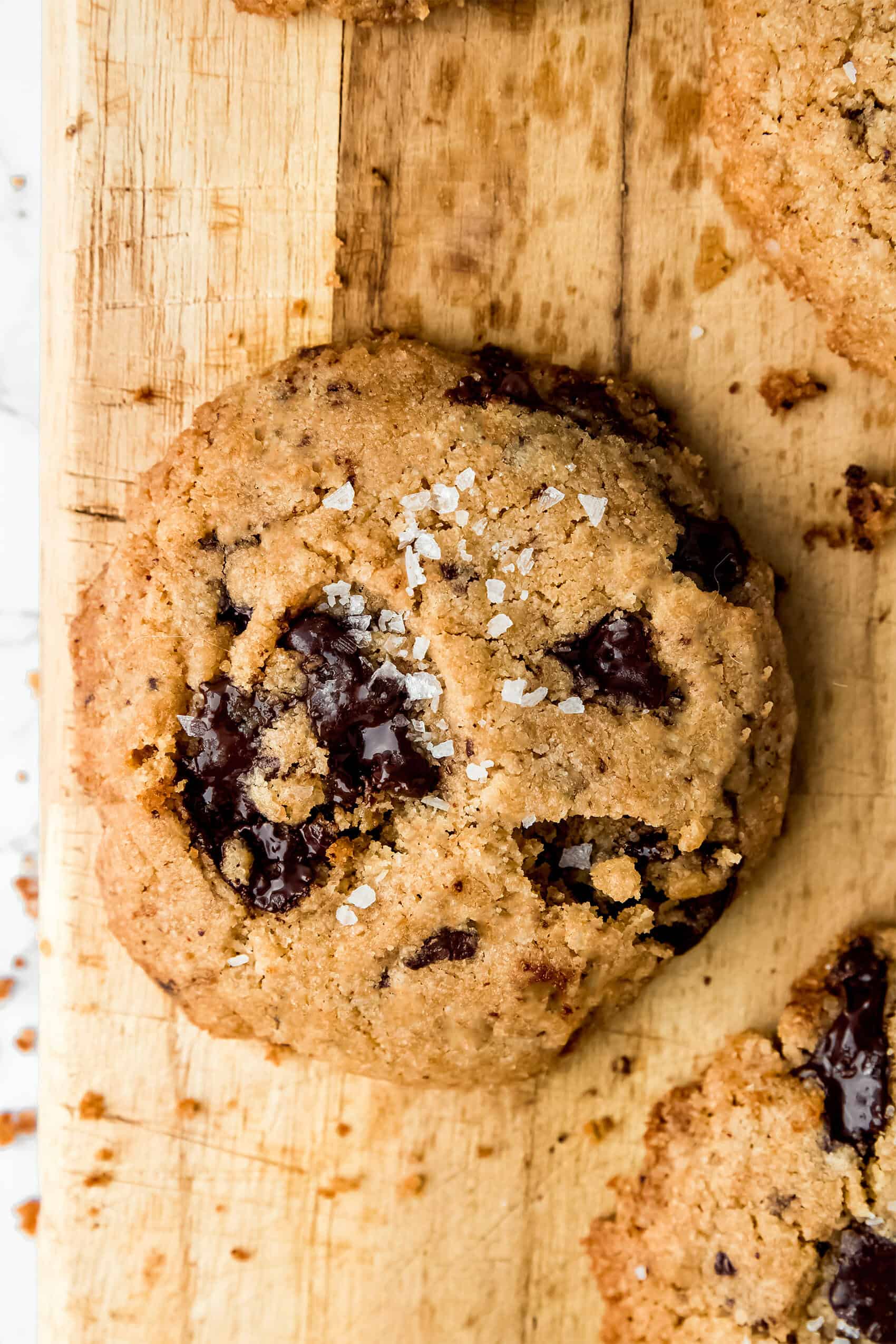 Vegan Salted Tahini Chocolate Chip Cookies Recipe – Garlic Head