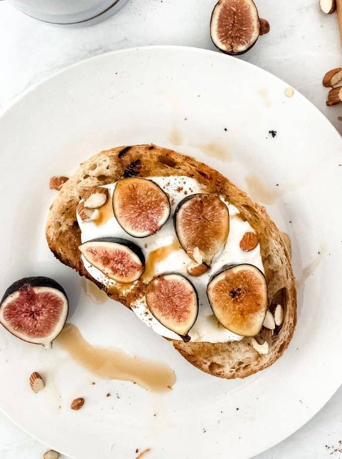 Toast Rigif Cinnamon Sugar Fig Toast with Ricotta – Garlic Head