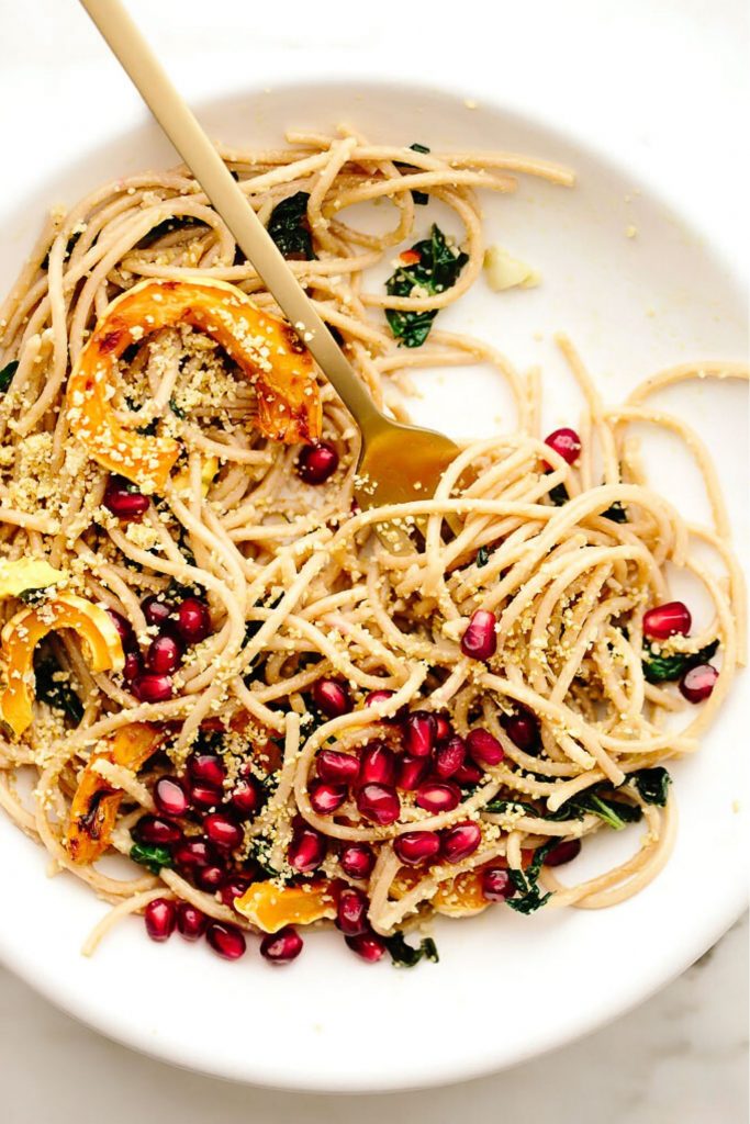 spaghetti with pomegranate and squash